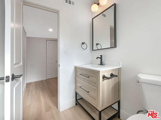 Bathroom, Interior, Recessed Lighting, Wood Texture Flooring