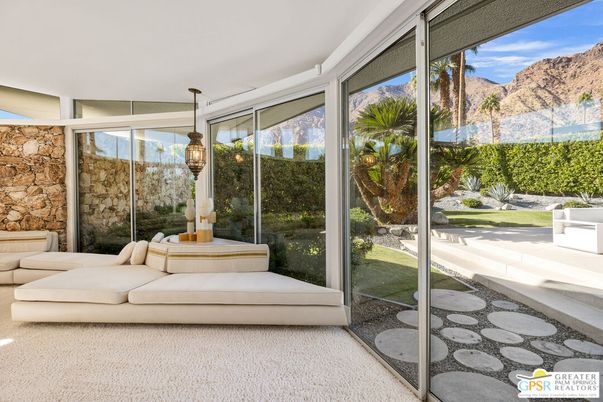 Interior, Pendant Lights, Sun Room