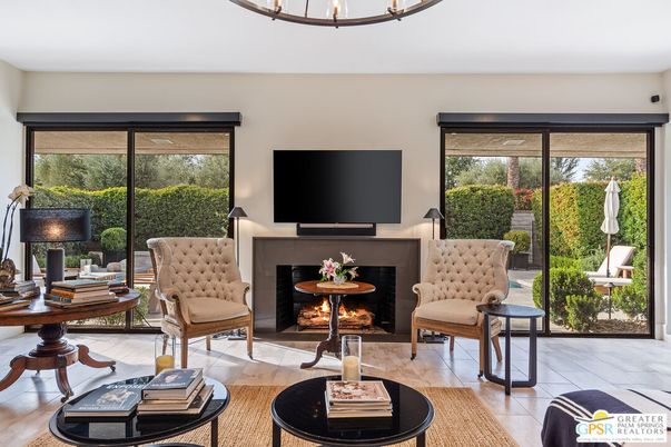 Fireplace, Interior, Living room