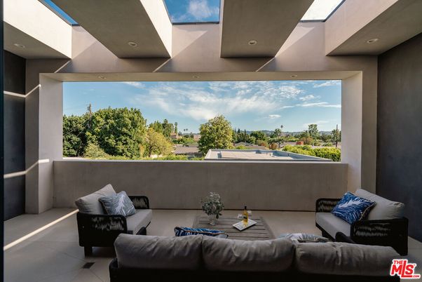 Exterior, Interior, Living room