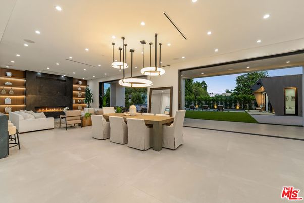 Dining room, Fireplace, Interior, Living room, Pendant Lights, Recessed Lighting