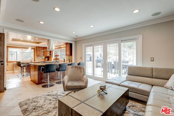Interior, Kitchen, Living room, Pendant Lights, Recessed Lighting