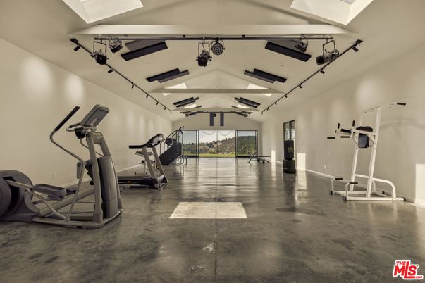 Fitness Equipment, Garage, Interior
