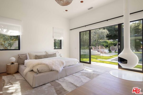 Bedroom, Fireplace, Interior, Wood Texture Flooring