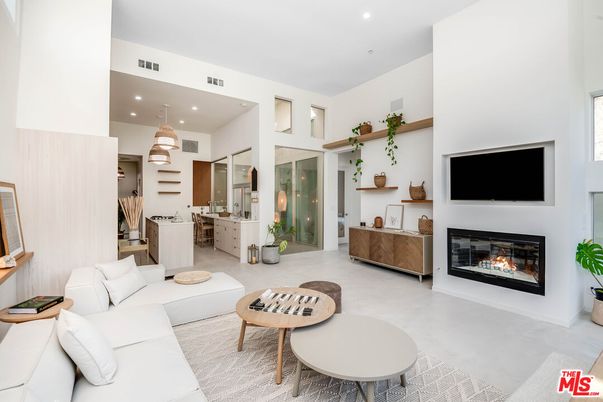 Fireplace, Interior, Kitchen, Living room, Pendant Lights, Recessed Lighting