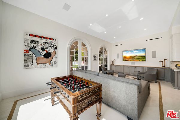 Game Room, Interior, Living room, Recessed Lighting