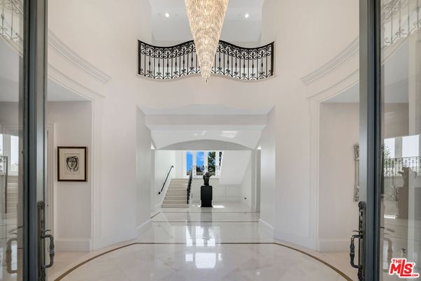 Chandelier, Interior, Recessed Lighting