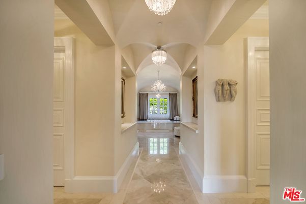 Chandelier, Interior, Marble, Recessed Lighting