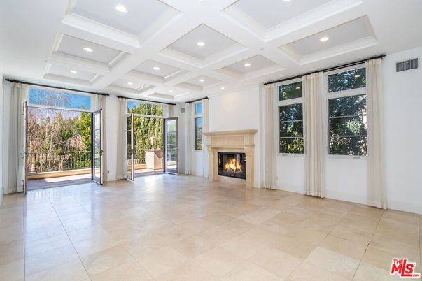 Empty room, Fireplace, Interior, Recessed Lighting