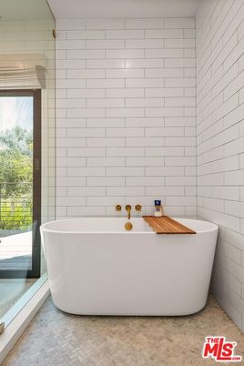 Bathroom, Free Standing Baths, Interior, Recessed Lighting