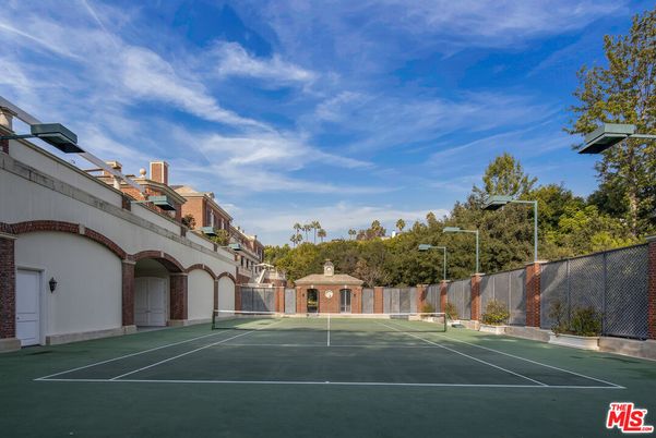 Exterior, Tennis Courts