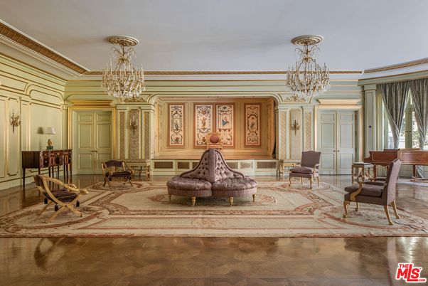Chandelier, Interior, Wood Texture Flooring