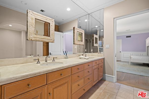Bathroom, Dual Sink Vanities, Interior, Recessed Lighting, Wood Texture Flooring