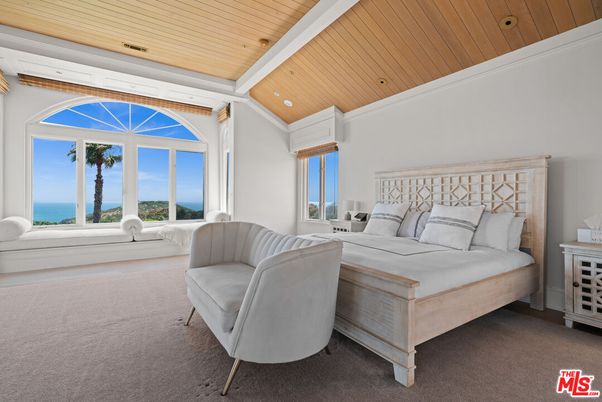Bedroom, Interior, Recessed Lighting, Water, Wooden Ceilings