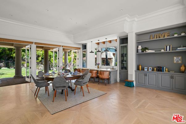Dining room, Interior, Kitchen, Pendant Lights, Recessed Lighting, Wood Texture Flooring