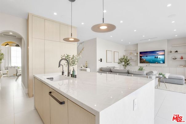 Interior, Kitchen, Living room, Pendant Lights, Recessed Lighting