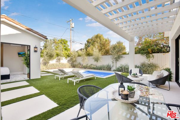 Backyard, Exterior, Pool