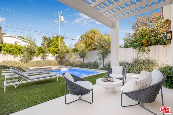 Backyard, Exterior, Pool