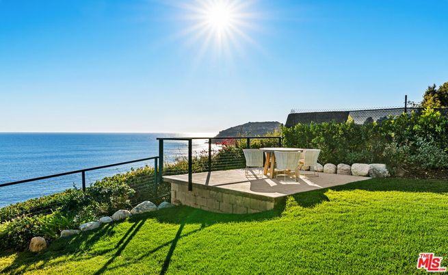 Backyard, Exterior, Water