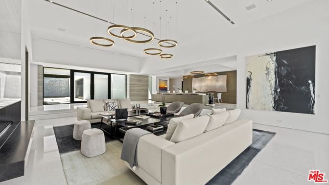 Dining room, Interior, Living room, Pendant Lights, Recessed Lighting