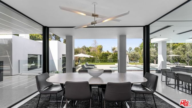 Dining room, Interior, Pendant Lights