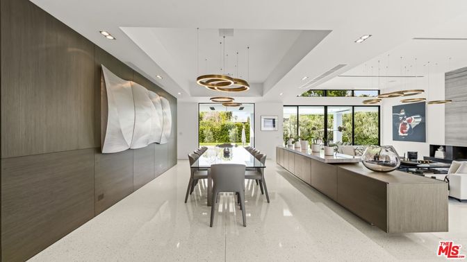 Dining room, Interior, Living room, Pendant Lights, Recessed Lighting