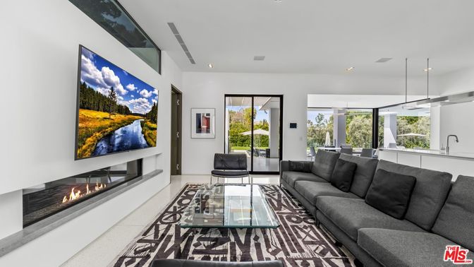 Dining room, Fireplace, Interior, Living room, Pendant Lights, Recessed Lighting