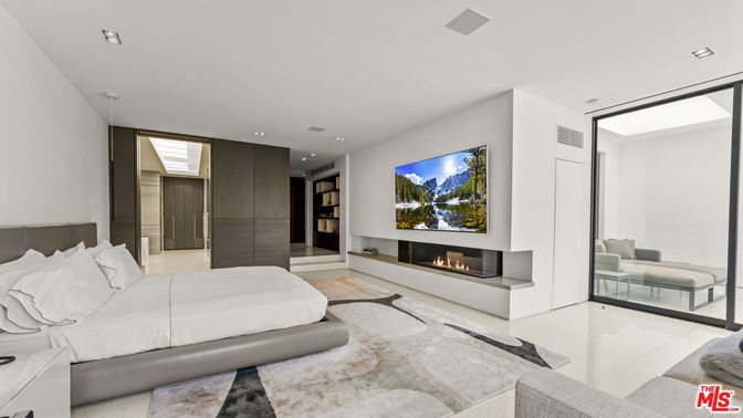 Bedroom, Fireplace, Interior, Recessed Lighting