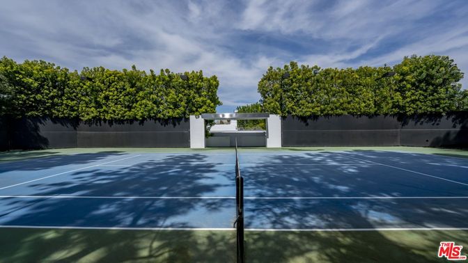 Exterior, Tennis Courts