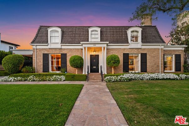 Exterior, Facade, Brick Facade, French Provincial
