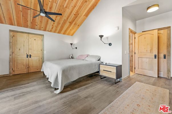 Bedroom, Interior, Wooden Ceilings, Wood Texture Flooring
