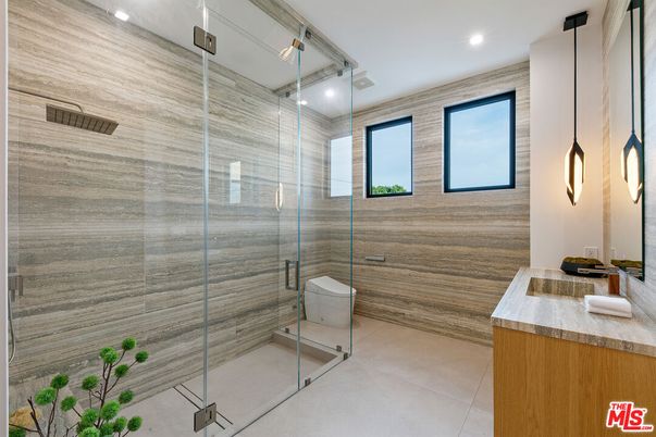 Bathroom, Glass Shower, Interior, Pendant Lights, Recessed Lighting