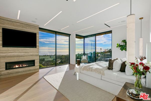 Bedroom, Fireplace, Interior, Pendant Lights, Recessed Lighting, Wood Texture Flooring
