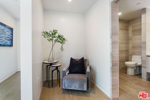 Bathroom, Interior, Recessed Lighting, Wood Texture Flooring