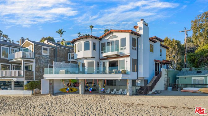 Backyard, Exterior, Facade, Spanish Mediterranean