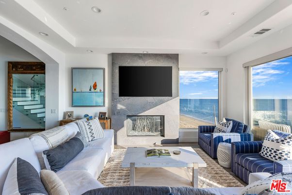 Fireplace, Interior, Living room, Recessed Lighting, Water