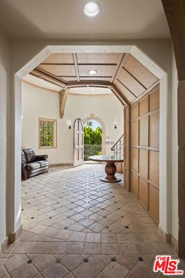 Interior, Recessed Lighting, Wooden Beams, Wooden Ceilings