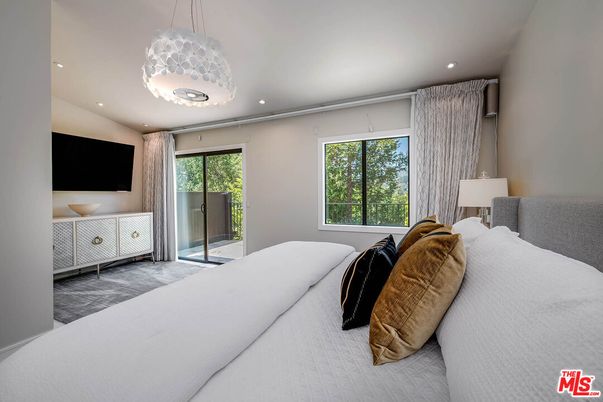 Bedroom, Interior, Pendant Lights, Recessed Lighting