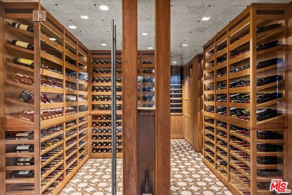Interior, Recessed Lighting, Wine Storage