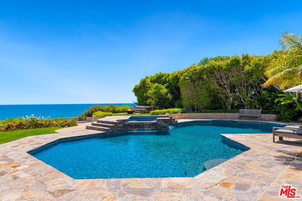 Exterior, Lake, Pool, Water