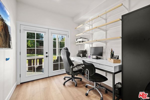 Home Office, Interior, Recessed Lighting, Wood Texture Flooring