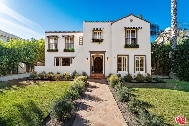 Backyard, Exterior, Facade, Spanish Mediterranean