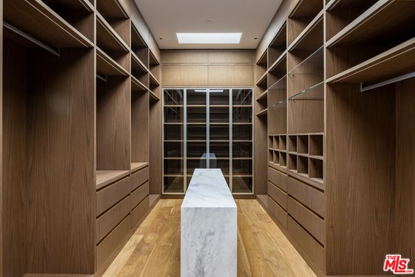 Interior, Recessed Lighting, Walk-in Closets, Wood Texture Flooring