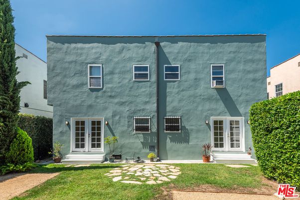 Exterior, Facade, Georgian