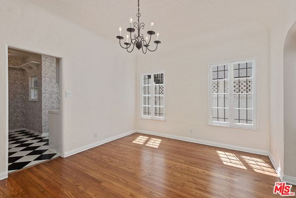 Chandelier, Empty room, Interior, Wood Texture Flooring