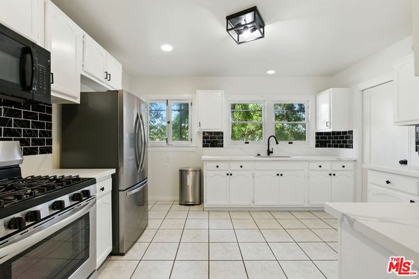 Interior, Kitchen, Recessed Lighting