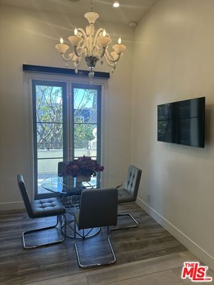 Chandelier, Dining room, Interior, Recessed Lighting, Wood Texture Flooring