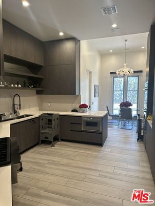 Dining room, Interior, Kitchen, Pendant Lights, Recessed Lighting, Wood Texture Flooring