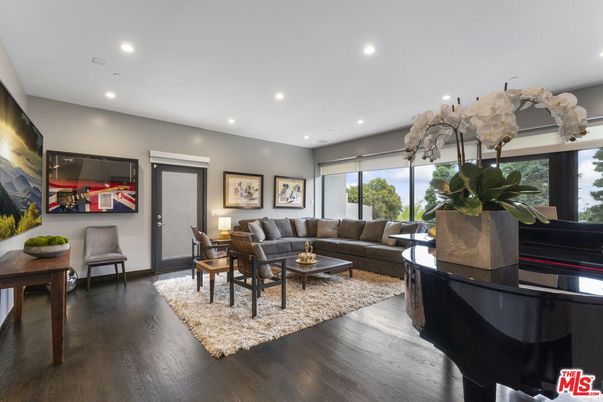 Interior, Living room, Piano, Recessed Lighting, Wood Texture Flooring