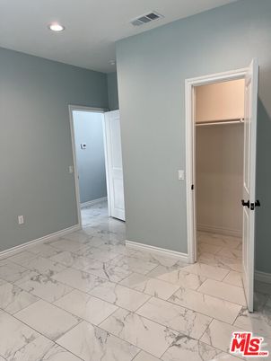 Empty room, Interior, Marble, Recessed Lighting